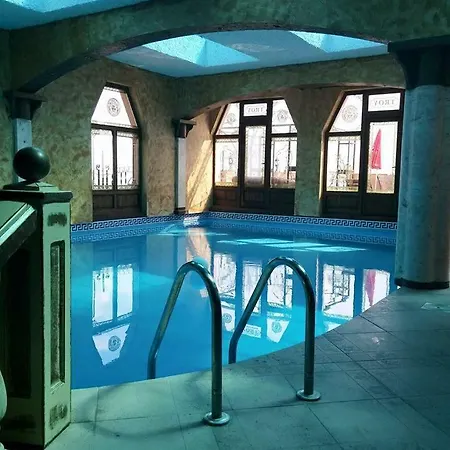 сем.х л троя Hotel 3*
